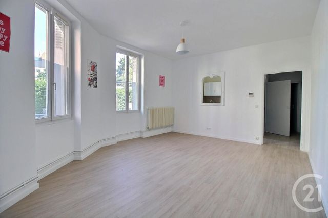 Appartement F3 à vendre - 3 pièces - 67,30 m2 - Pantin - 93 - ILE-DE-FRANCE