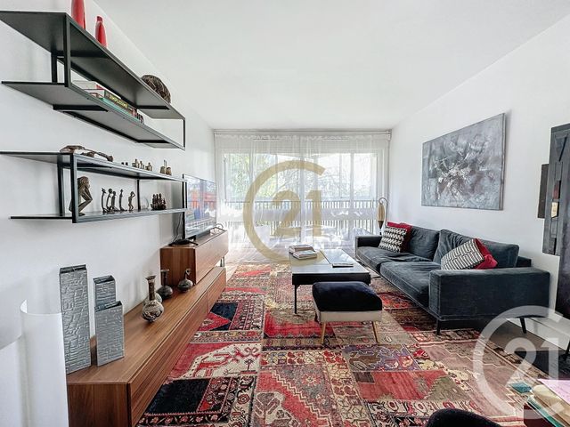 Appartement F3 à vendre - 3 pièces - 65,20 m2 - Le Chesnay - 78 - ILE-DE-FRANCE