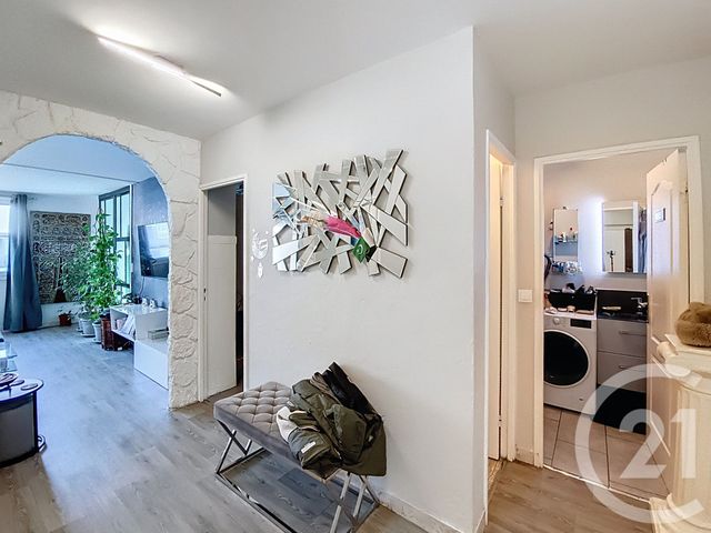 Appartement F3 à vendre - 3 pièces - 67.32 m2 - ST DENIS - 93 - ILE-DE-FRANCE - Century 21 Riva Immobilier