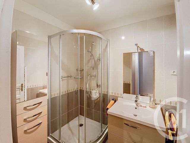 Appartement F4 à vendre - 4 pièces - 79.59 m2 - ST DENIS - 93 - ILE-DE-FRANCE - Century 21 Riva Immobilier