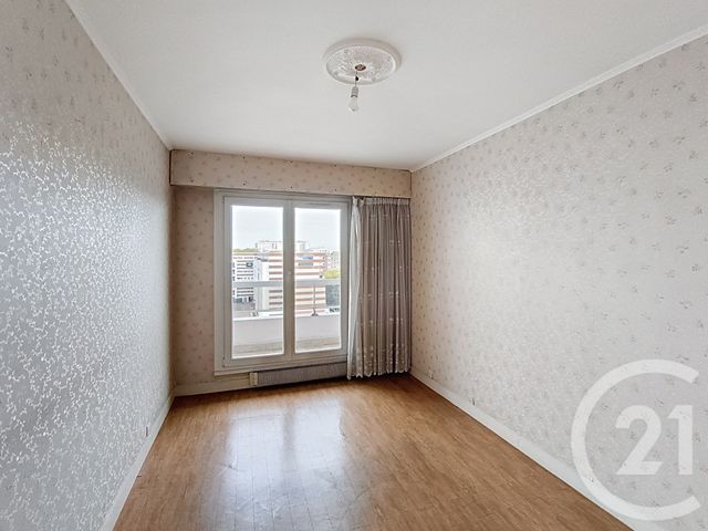 Appartement F4 à vendre - 4 pièces - 79.59 m2 - ST DENIS - 93 - ILE-DE-FRANCE - Century 21 Riva Immobilier