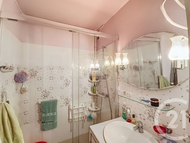 Afficher la photo en grand Appartement F2 à vendre - 2 pièces - 44.44 m2 - ST DENIS - 93 - ILE-DE-FRANCE - Century 21 Riva Immobilier