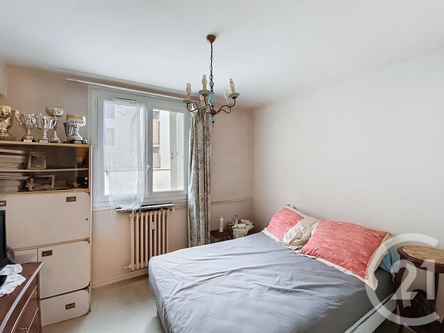 Afficher la photo en grand Appartement F2 à vendre - 2 pièces - 44.44 m2 - ST DENIS - 93 - ILE-DE-FRANCE - Century 21 Riva Immobilier