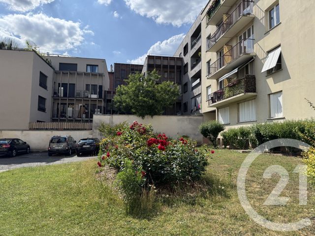 Appartement F2 à vendre - 2 pièces - 44.44 m2 - ST DENIS - 93 - ILE-DE-FRANCE - Century 21 Riva Immobilier