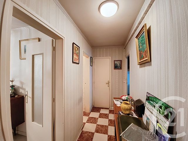 Afficher la photo en grand Appartement F2 à vendre - 2 pièces - 44.44 m2 - ST DENIS - 93 - ILE-DE-FRANCE - Century 21 Riva Immobilier