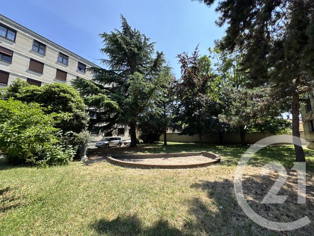 Appartement F4 à vendre - 4 pièces - 66.16 m2 - PIERREFITTE SUR SEINE - 93 - ILE-DE-FRANCE - Century 21 Riva Immobilier