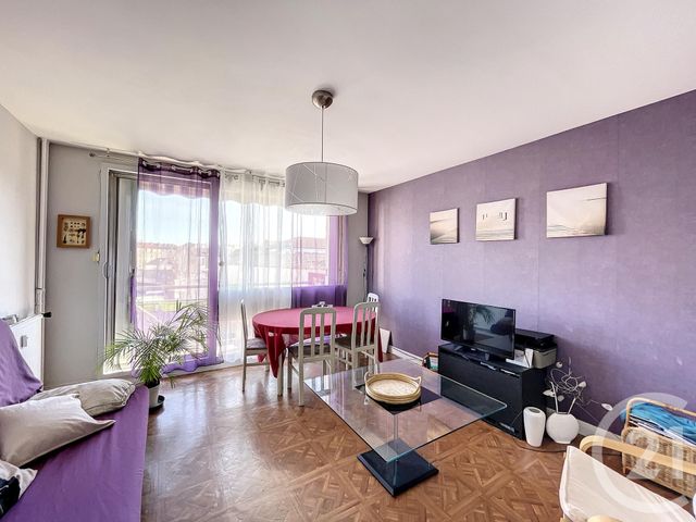 Appartement F3 à vendre - 3 pièces - 61.17 m2 - ST DENIS - 93 - ILE-DE-FRANCE - Century 21 Riva Immobilier