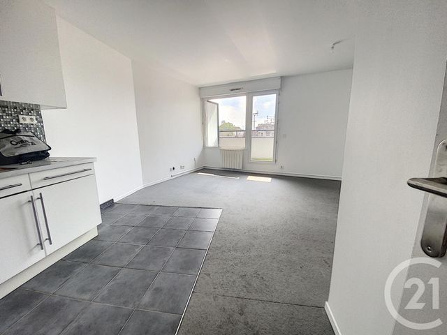 Appartement F3 à vendre - 3 pièces - 63.66 m2 - ST DENIS - 93 - ILE-DE-FRANCE - Century 21 Riva Immobilier Appartement F3 à vendre - 3 pièces - 63.66 m2 - ST DENIS - 93 - ILE-DE-FRANCE - Century 21 Riva Immobilier