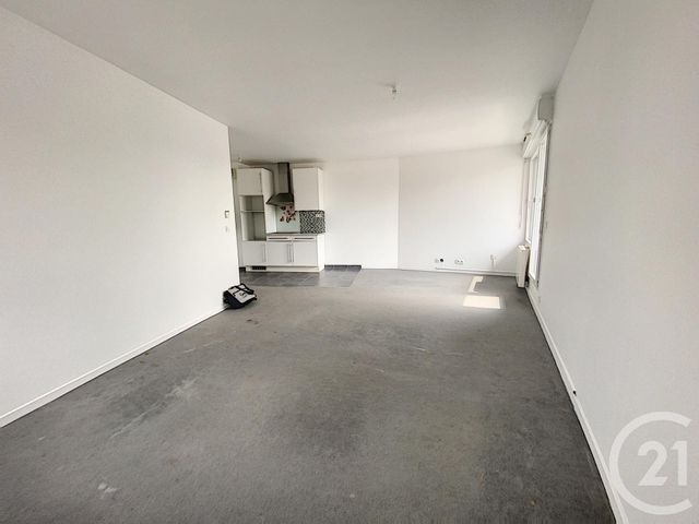 Appartement F3 à vendre - 3 pièces - 63.66 m2 - ST DENIS - 93 - ILE-DE-FRANCE - Century 21 Riva Immobilier Appartement F3 à vendre - 3 pièces - 63.66 m2 - ST DENIS - 93 - ILE-DE-FRANCE - Century 21 Riva Immobilier