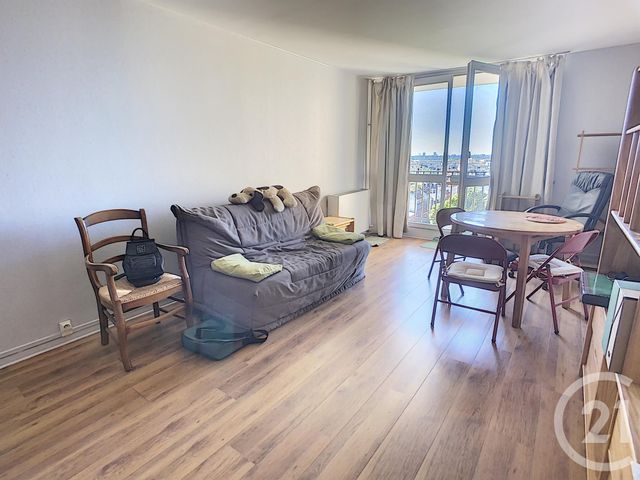 Appartement F2 à vendre - 2 pièces - 46.25 m2 - ST DENIS - 93 - ILE-DE-FRANCE - Century 21 Riva Immobilier Appartement F2 à vendre - 2 pièces - 46.25 m2 - ST DENIS - 93 - ILE-DE-FRANCE - Century 21 Riva Immobilier