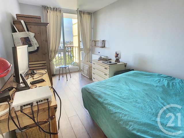 Appartement F2 à vendre - 2 pièces - 46.25 m2 - ST DENIS - 93 - ILE-DE-FRANCE - Century 21 Riva Immobilier Appartement F2 à vendre - 2 pièces - 46.25 m2 - ST DENIS - 93 - ILE-DE-FRANCE - Century 21 Riva Immobilier