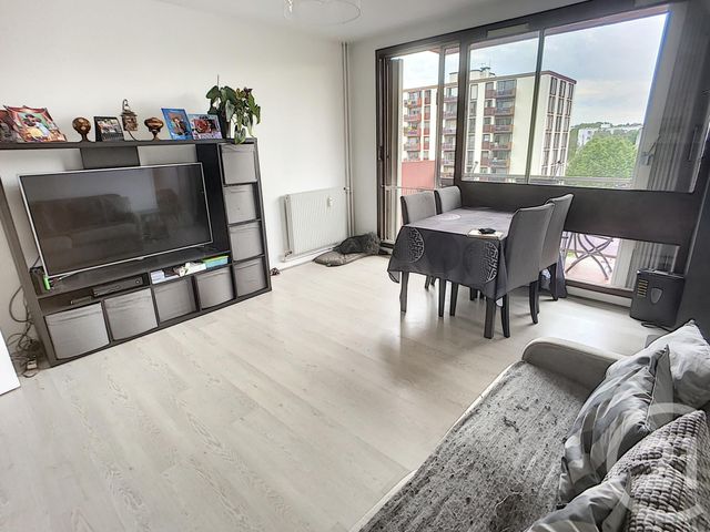 Appartement F3 à vendre - 3 pièces - 60.93 m2 - ST DENIS - 93 - ILE-DE-FRANCE - Century 21 Riva Immobilier Appartement F3 à vendre - 3 pièces - 60.93 m2 - ST DENIS - 93 - ILE-DE-FRANCE - Century 21 Riva Immobilier