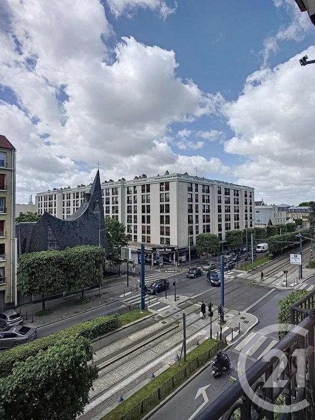 Appartement F3 à vendre - 3 pièces - 54.18 m2 - ST DENIS - 93 - ILE-DE-FRANCE - Century 21 Riva Immobilier Appartement F3 à vendre - 3 pièces - 54.18 m2 - ST DENIS - 93 - ILE-DE-FRANCE - Century 21 Riva Immobilier