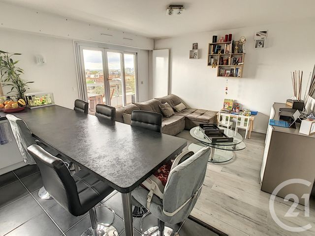 Appartement F3 à vendre - 3 pièces - 62.18 m2 - ST DENIS - 93 - ILE-DE-FRANCE - Century 21 Riva Immobilier Appartement F3 à vendre - 3 pièces - 62.18 m2 - ST DENIS - 93 - ILE-DE-FRANCE - Century 21 Riva Immobilier