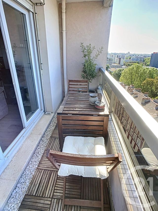Appartement F3 à vendre - 3 pièces - 62.18 m2 - ST DENIS - 93 - ILE-DE-FRANCE - Century 21 Riva Immobilier Appartement F3 à vendre - 3 pièces - 62.18 m2 - ST DENIS - 93 - ILE-DE-FRANCE - Century 21 Riva Immobilier