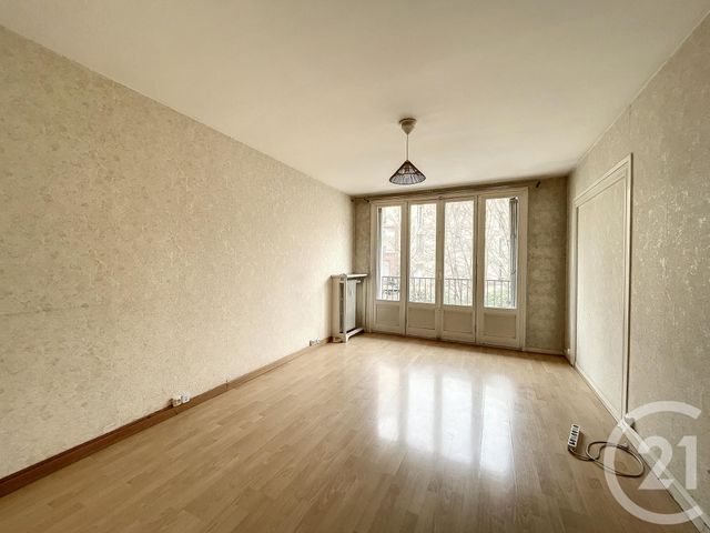 Appartement F2 à vendre - 2 pièces - 45.89 m2 - ST DENIS - 93 - ILE-DE-FRANCE - Century 21 Riva Immobilier