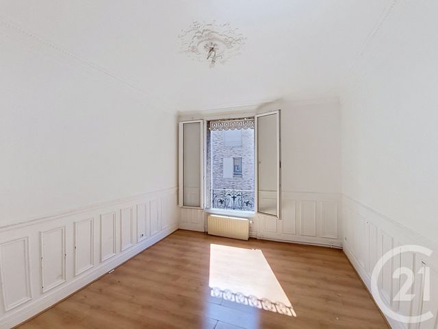 Appartement F2 à vendre - 2 pièces - 37.44 m2 - ST DENIS - 93 - ILE-DE-FRANCE - Century 21 Riva Immobilier
