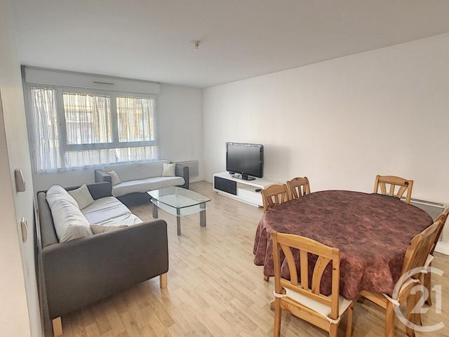 Appartement Triplex à vendre - 4 pièces - 87.5 m2 - ST DENIS - 93 - ILE-DE-FRANCE - Century 21 Riva Immobilier Appartement Triplex à vendre - 4 pièces - 87.5 m2 - ST DENIS - 93 - ILE-DE-FRANCE - Century 21 Riva Immobilier