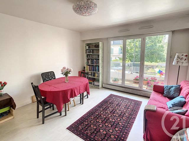 Afficher la photo en grand Appartement F3 à vendre - 3 pièces - 61.88 m2 - ST DENIS - 93 - ILE-DE-FRANCE - Century 21 Riva Immobilier
