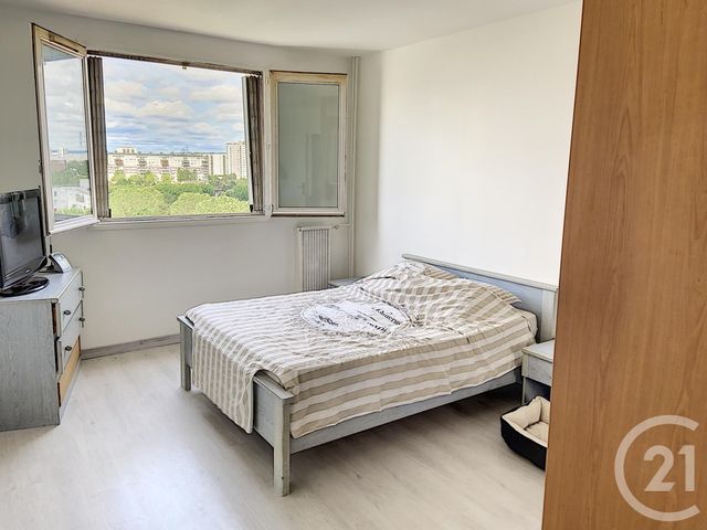 Afficher la photo en grand Appartement F5 à vendre - 5 pièces - 102.0 m2 - L ILE ST DENIS - 93 - ILE-DE-FRANCE - Century 21 Riva Immobilier