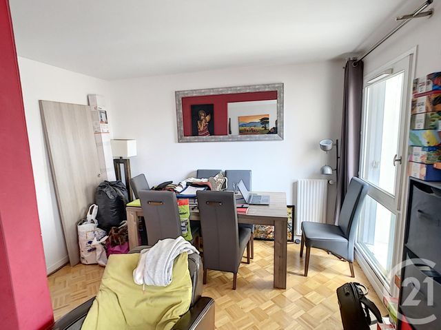 Appartement F4 à vendre - 4 pièces - 79.23 m2 - ST DENIS - 93 - ILE-DE-FRANCE - Century 21 Riva Immobilier Appartement F4 à vendre - 4 pièces - 79.23 m2 - ST DENIS - 93 - ILE-DE-FRANCE - Century 21 Riva Immobilier