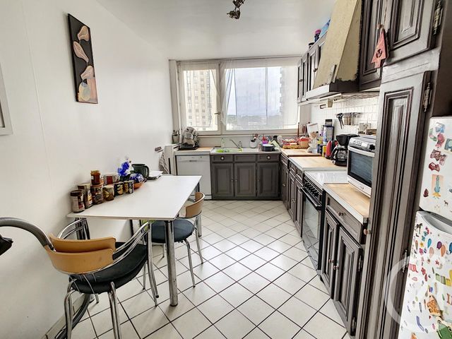 Appartement F4 à vendre - 4 pièces - 79.23 m2 - ST DENIS - 93 - ILE-DE-FRANCE - Century 21 Riva Immobilier Appartement F4 à vendre - 4 pièces - 79.23 m2 - ST DENIS - 93 - ILE-DE-FRANCE - Century 21 Riva Immobilier