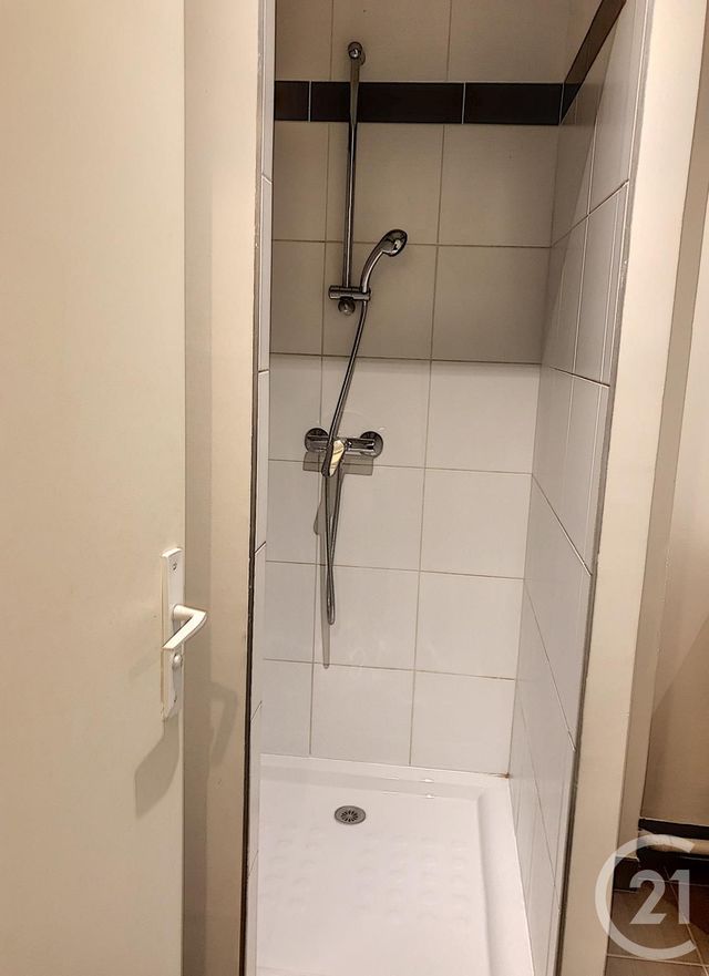 Appartement T1 à louer - 1 pièce - 29.0 m2 - ST DENIS - 93 - ILE-DE-FRANCE - Century 21 Riva Immobilier Appartement T1 à louer - 1 pièce - 29.0 m2 - ST DENIS - 93 - ILE-DE-FRANCE - Century 21 Riva Immobilier
