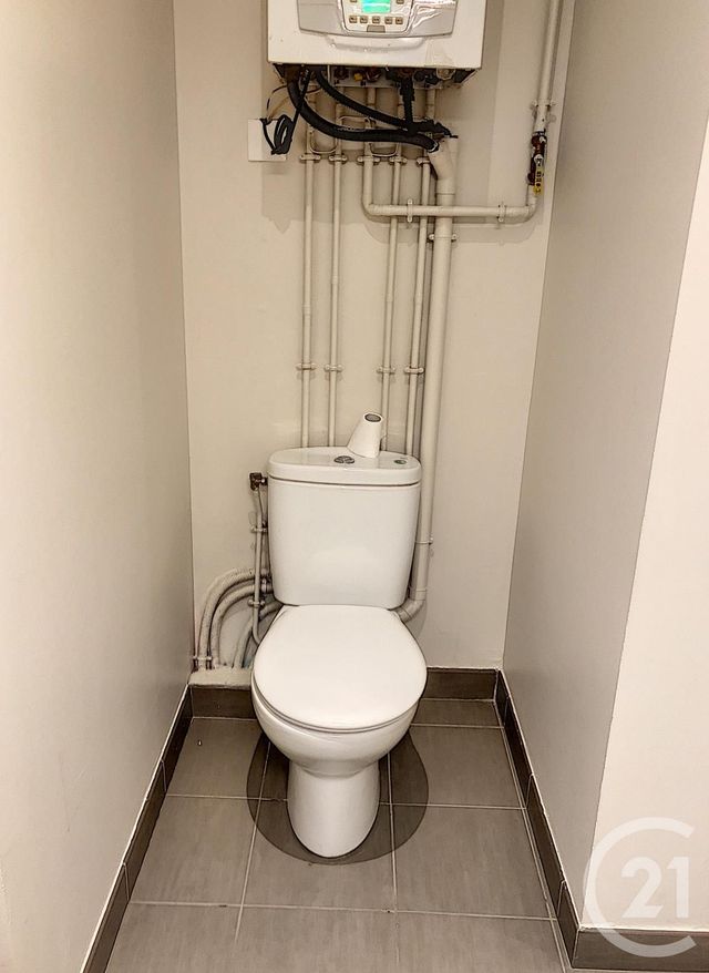 Appartement T1 à louer - 1 pièce - 29.0 m2 - ST DENIS - 93 - ILE-DE-FRANCE - Century 21 Riva Immobilier Appartement T1 à louer - 1 pièce - 29.0 m2 - ST DENIS - 93 - ILE-DE-FRANCE - Century 21 Riva Immobilier