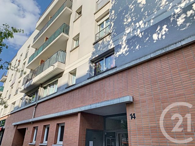 Afficher la photo en grand parking à vendre - 15.0 m2 - LA PLAINE ST DENIS - 93 - ILE-DE-FRANCE - Century 21 Riva Immobilier