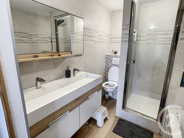 Afficher la photo en grand Appartement F5 à vendre - 5 pièces - 119.47 m2 - ST DENIS - 93 - ILE-DE-FRANCE - Century 21 Riva Immobilier