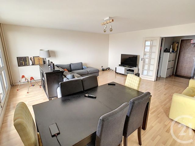 Afficher la photo en grand Appartement F5 à vendre - 5 pièces - 119.47 m2 - ST DENIS - 93 - ILE-DE-FRANCE - Century 21 Riva Immobilier