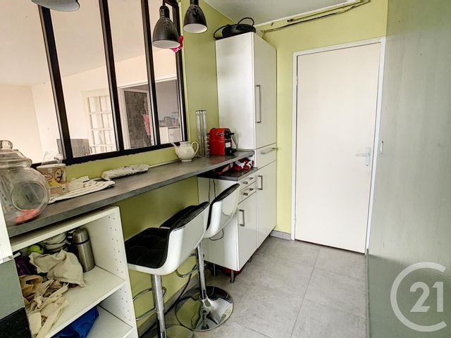 Afficher la photo en grand Appartement F5 à vendre - 5 pièces - 119.47 m2 - ST DENIS - 93 - ILE-DE-FRANCE - Century 21 Riva Immobilier