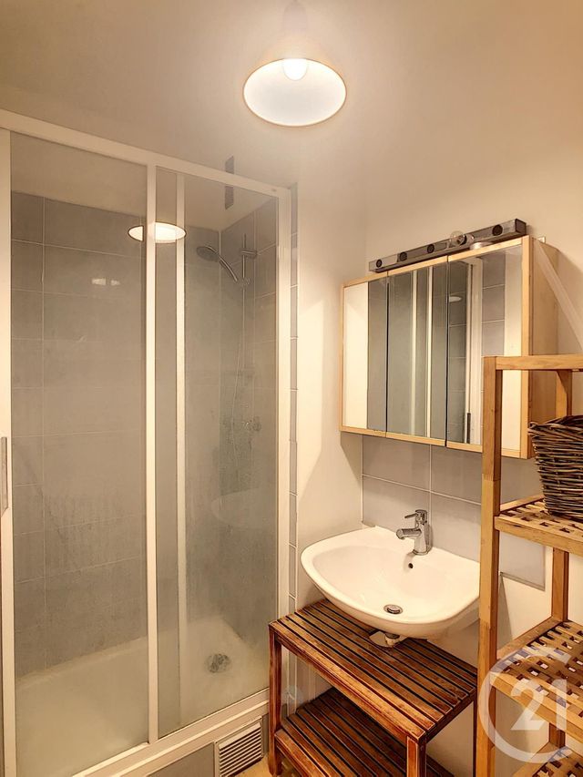 Afficher la photo en grand Appartement F2 à vendre - 2 pièces - 39.66 m2 - ST DENIS - 93 - ILE-DE-FRANCE - Century 21 Riva Immobilier