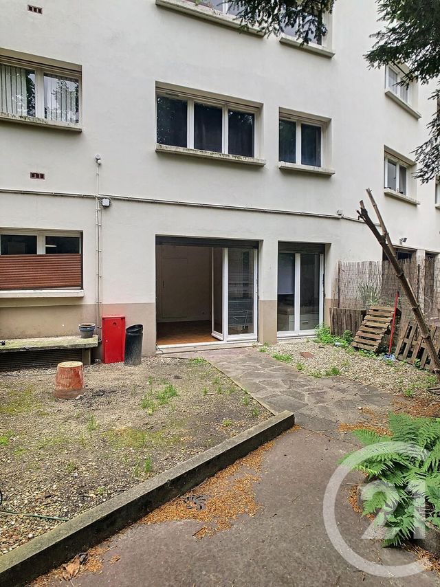 Afficher la photo en grand Appartement F2 à vendre - 2 pièces - 39.66 m2 - ST DENIS - 93 - ILE-DE-FRANCE - Century 21 Riva Immobilier