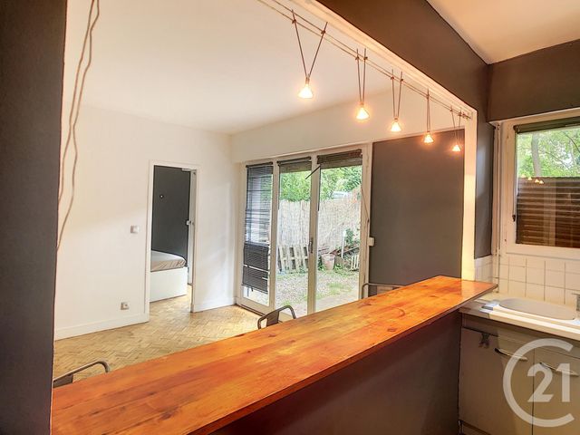 Afficher la photo en grand Appartement F2 à vendre - 2 pièces - 39.66 m2 - ST DENIS - 93 - ILE-DE-FRANCE - Century 21 Riva Immobilier