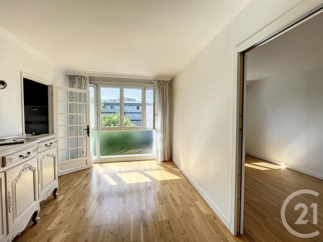 Appartement F3 à vendre - 3 pièces - 56.7 m2 - ST DENIS - 93 - ILE-DE-FRANCE - Century 21 Riva Immobilier