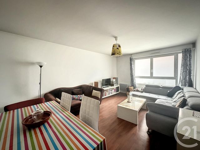 Appartement F4 à vendre - 4 pièces - 82.88 m2 - ST DENIS - 93 - ILE-DE-FRANCE - Century 21 Riva Immobilier