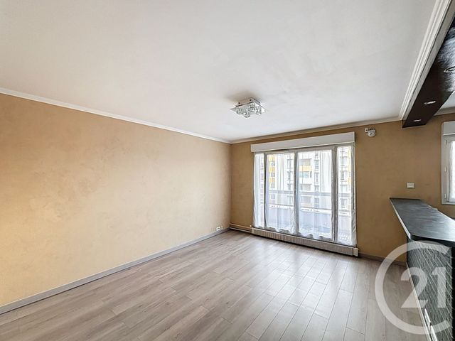 Afficher la photo en grand Appartement F2 à vendre - 2 pièces - 47.15 m2 - ST DENIS - 93 - ILE-DE-FRANCE - Century 21 Riva Immobilier