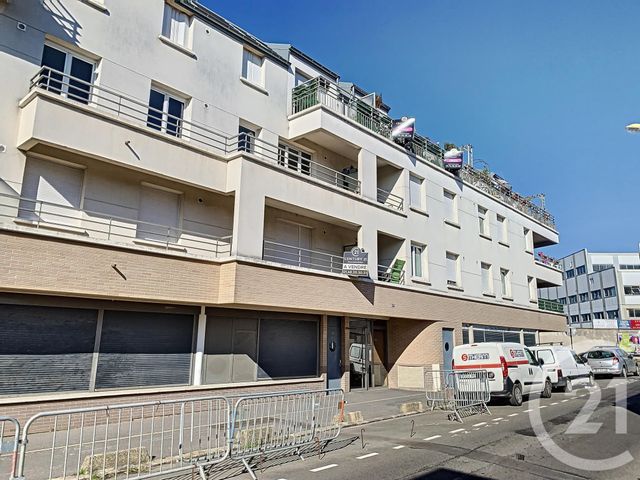 Appartement F3 à vendre - 3 pièces - 60.87 m2 - IVRY SUR SEINE - 94 - ILE-DE-FRANCE - Century 21 Riva Immobilier