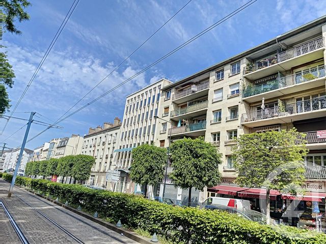 Appartement F2 à vendre - 2 pièces - 48.35 m2 - ST DENIS - 93 - ILE-DE-FRANCE - Century 21 Riva Immobilier
