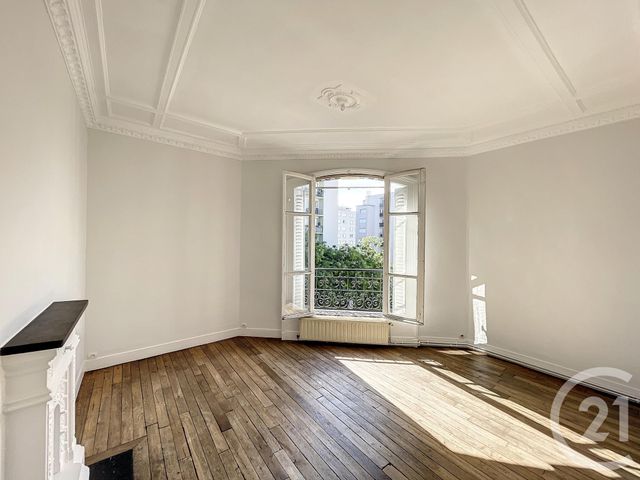 Appartement F3 à vendre - 3 pièces - 52.01 m2 - ST DENIS - 93 - ILE-DE-FRANCE - Century 21 Riva Immobilier