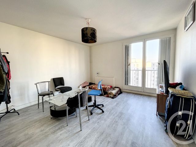 Appartement F2 à vendre - 2 pièces - 50.63 m2 - ST DENIS - 93 - ILE-DE-FRANCE - Century 21 Riva Immobilier