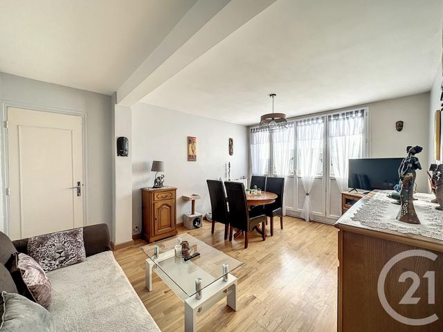 Appartement F4 à vendre - 4 pièces - 68.68 m2 - VILLETANEUSE - 93 - ILE-DE-FRANCE - Century 21 Riva Immobilier