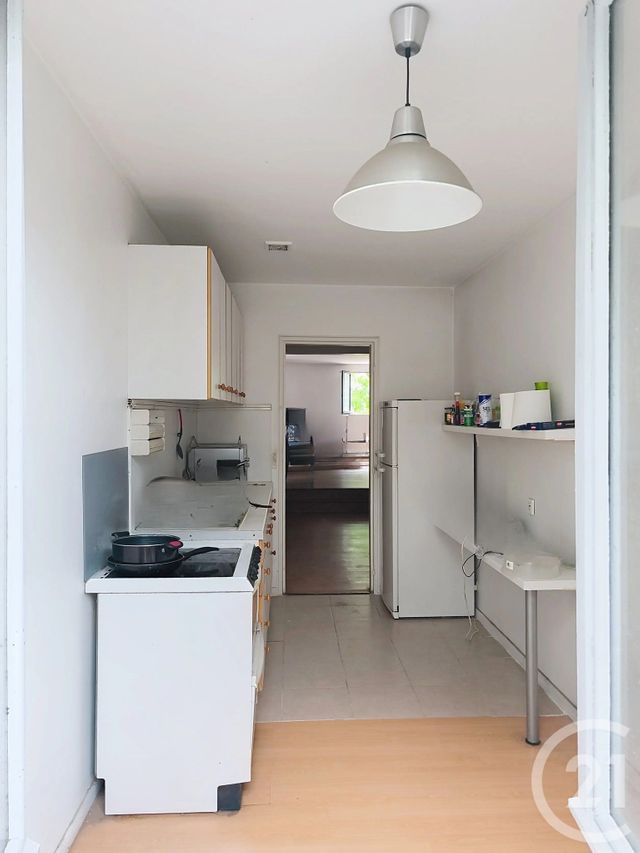 Afficher la photo en grand Appartement F2 à vendre - 2 pièces - 65.99 m2 - ST DENIS - 93 - ILE-DE-FRANCE - Century 21 Riva Immobilier