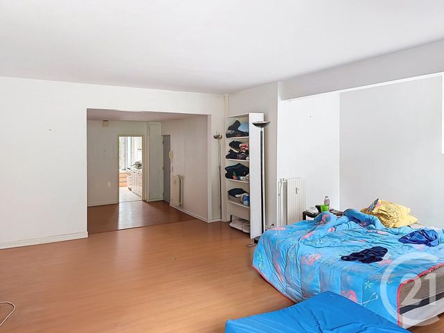 Afficher la photo en grand Appartement F2 à vendre - 2 pièces - 65.99 m2 - ST DENIS - 93 - ILE-DE-FRANCE - Century 21 Riva Immobilier