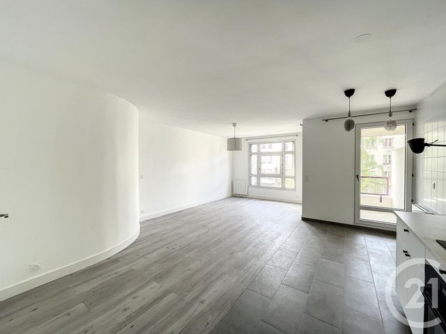 Appartement F3 à vendre - 3 pièces - 67.15 m2 - ST DENIS - 93 - ILE-DE-FRANCE - Century 21 Riva Immobilier