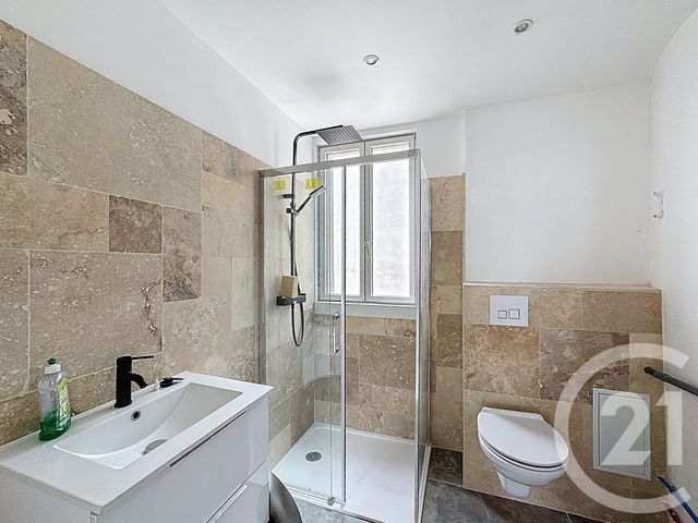 Appartement F2 bis à vendre - 2 pièces - 43.41 m2 - ST DENIS - 93 - ILE-DE-FRANCE - Century 21 Riva Immobilier