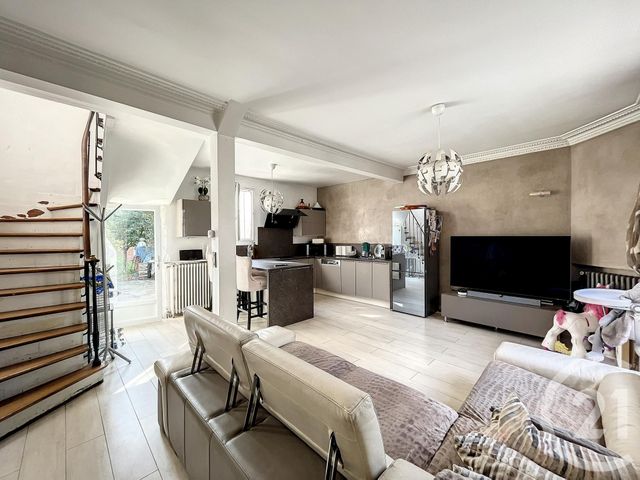 maison à vendre - 4 pièces - 60.64 m2 - ST DENIS - 93 - ILE-DE-FRANCE - Century 21 Riva Immobilier