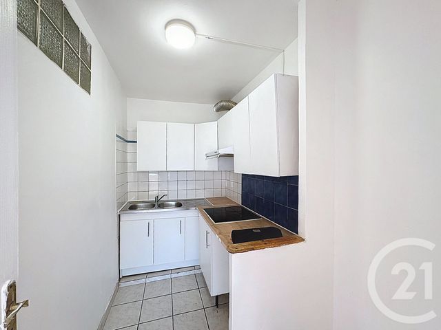 Appartement F2 à vendre - 2 pièces - 38.4 m2 - ST DENIS - 93 - ILE-DE-FRANCE - Century 21 Riva Immobilier