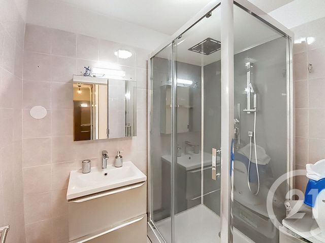 Appartement F4 à vendre - 4 pièces - 78.43 m2 - ST DENIS - 93 - ILE-DE-FRANCE - Century 21 Riva Immobilier